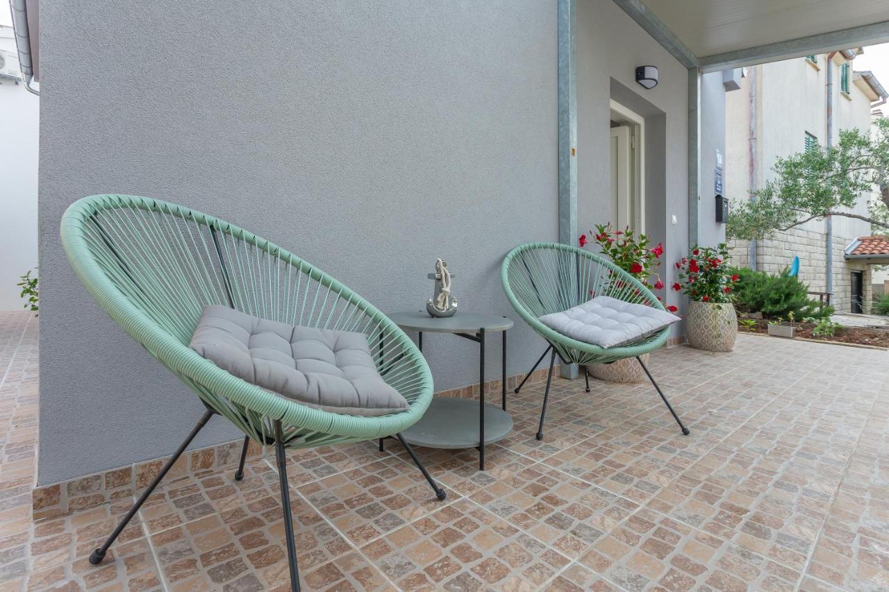 Villa Just4Us à Srima Extérieur photo